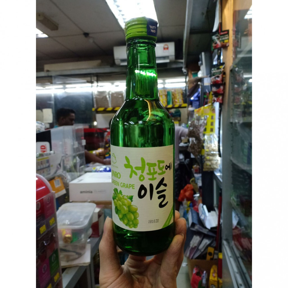 Jinro Green Grape Sake 青葡萄韩国烧酒 13% Jinro Green Grape Sake 青葡萄韩国烧酒 13%
