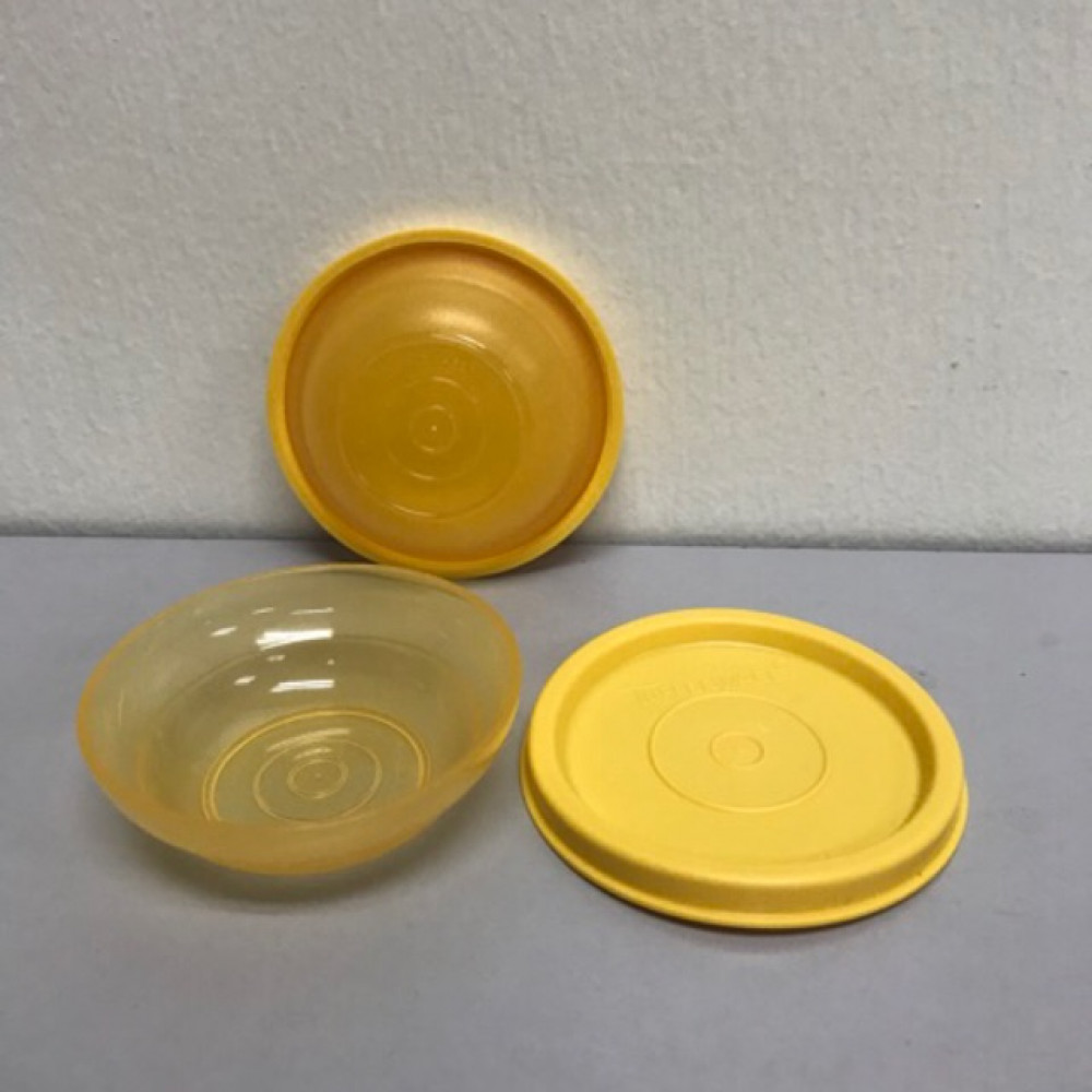TUPPERWARE MINI SAUCE DISH SET (8 PCS) YELLOW TUPPERWARE MINI SAUCE DISH SET (8 PCS) YELLOW