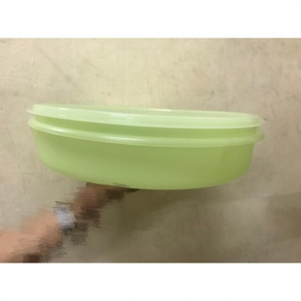 TUPPERWARE TAKE A LOT SMALL 3.7L GREEN TRANSPARENT COVER 1 PCS TUPPERWARE TAKE A LOT SMALL 3.7L GREEN TRANSPARENT COVER 1 PCS