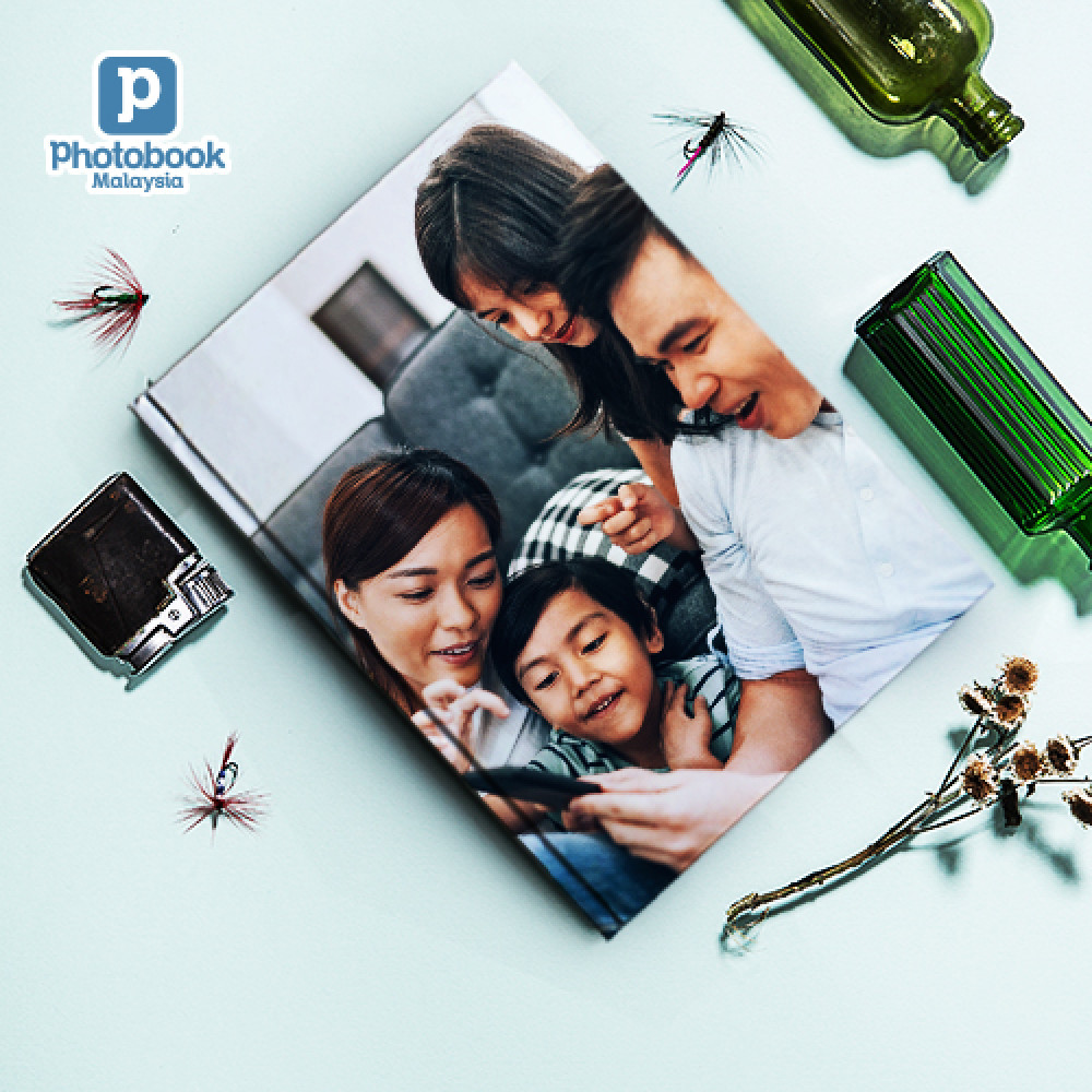 [eVoucher] Photobook Malaysia 8" x 11" Medium Portrait Imagewrap