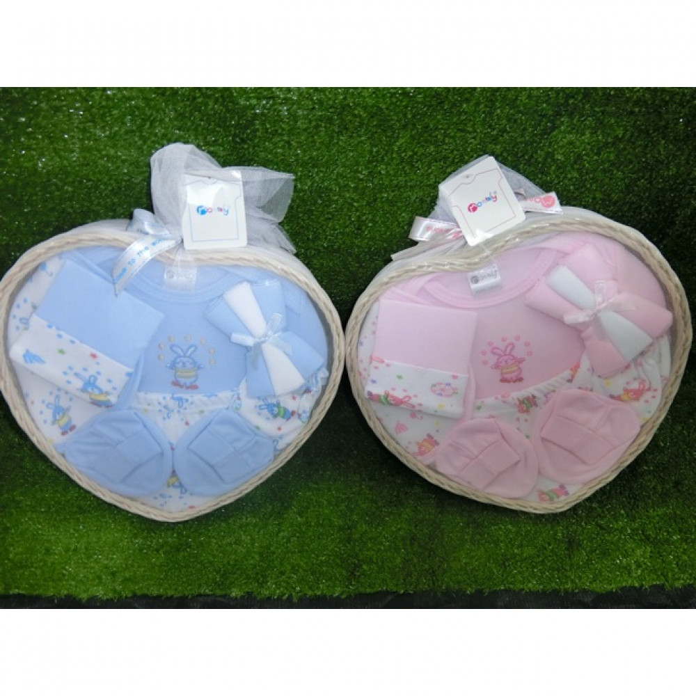 Montaly Baby Gift Basket Love Design Montaly Baby Gift Basket Love Design