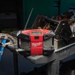 MILWAUKEE 12W RADIO WITH MP3 PLAYER CONNECTION - (BARE TOOL)