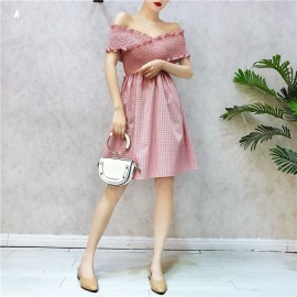 image of Off shoulder Fold Elastic Cross Neck Plaid Dress 褶皱弹力交叉一字领格子连身裙