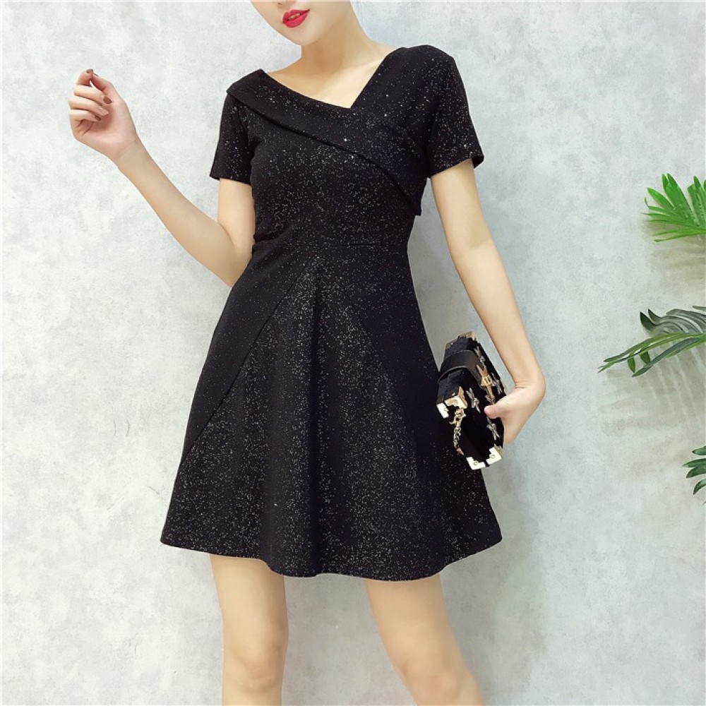 Korean Retro irregular V-neck sequined dress 复古不规则V领亮片连身裙 Korean Retro irregular V-neck sequined dress 复古不规则V领亮片连身裙