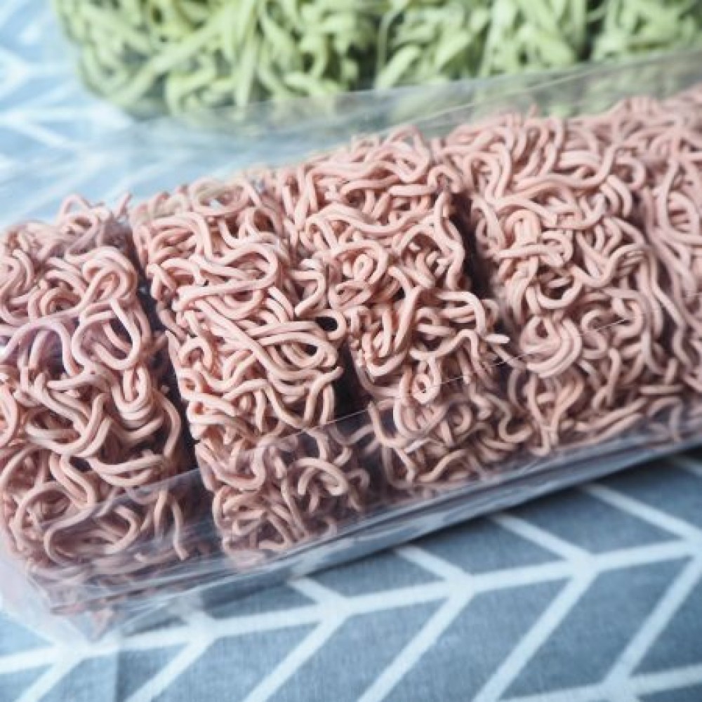 BEETROOT NOODLE 甜菜根面 BEETROOT NOODLE 甜菜根面