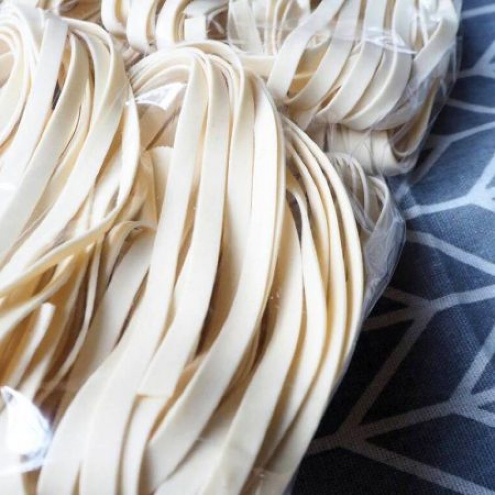 Organic Thick Pan Mee 有机粗板面 Organic Thick Pan Mee 有机粗板面