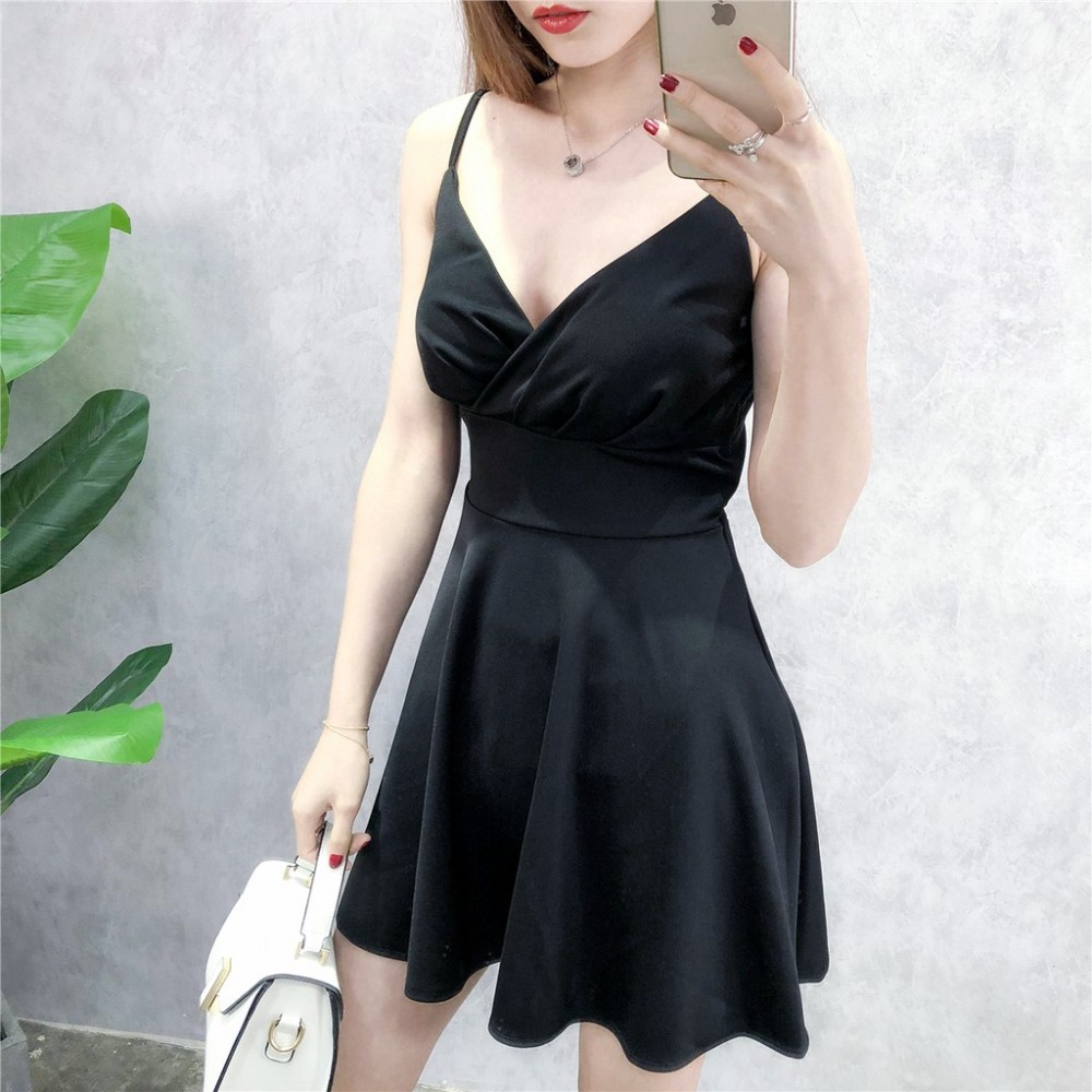 Low-cut sexy sling large size slim dress