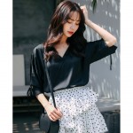 V-neck mid-sleeve with short-sleeved chiffon top