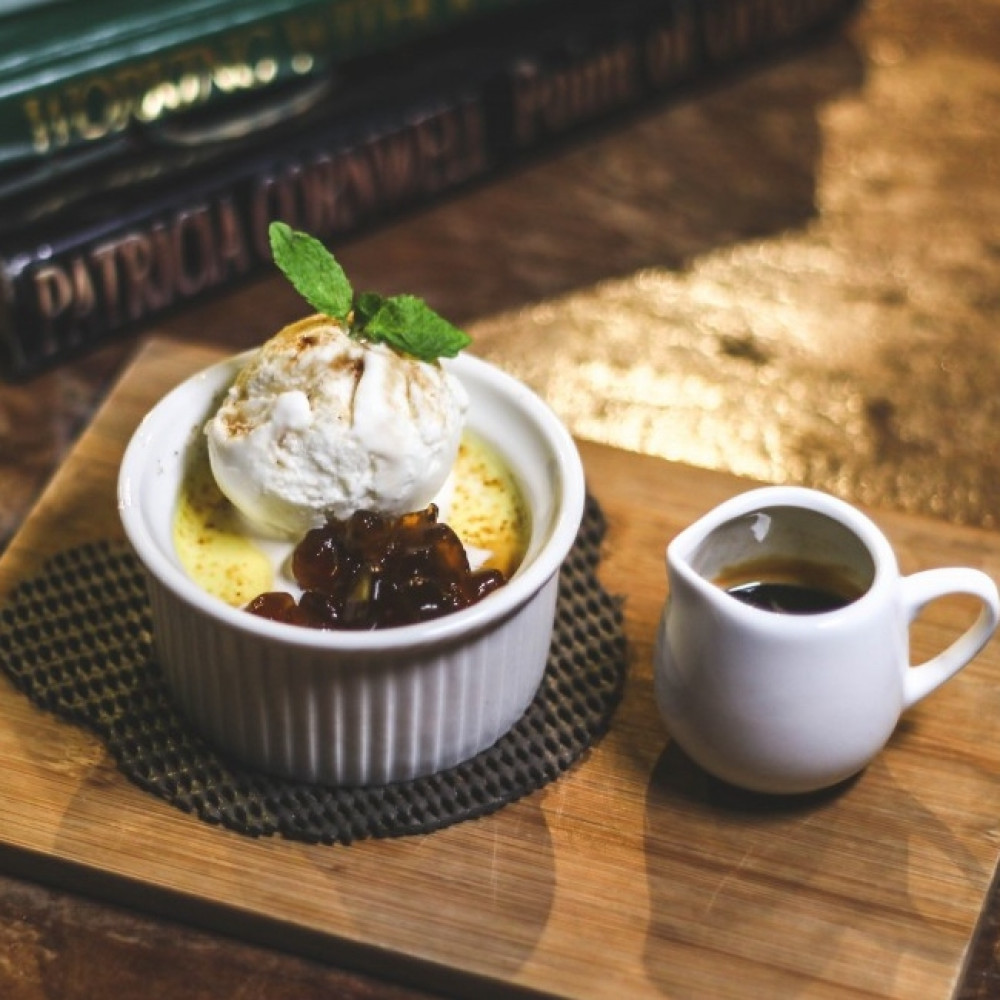 One (1) Dessert for 1 person One (1) Dessert for 1 person