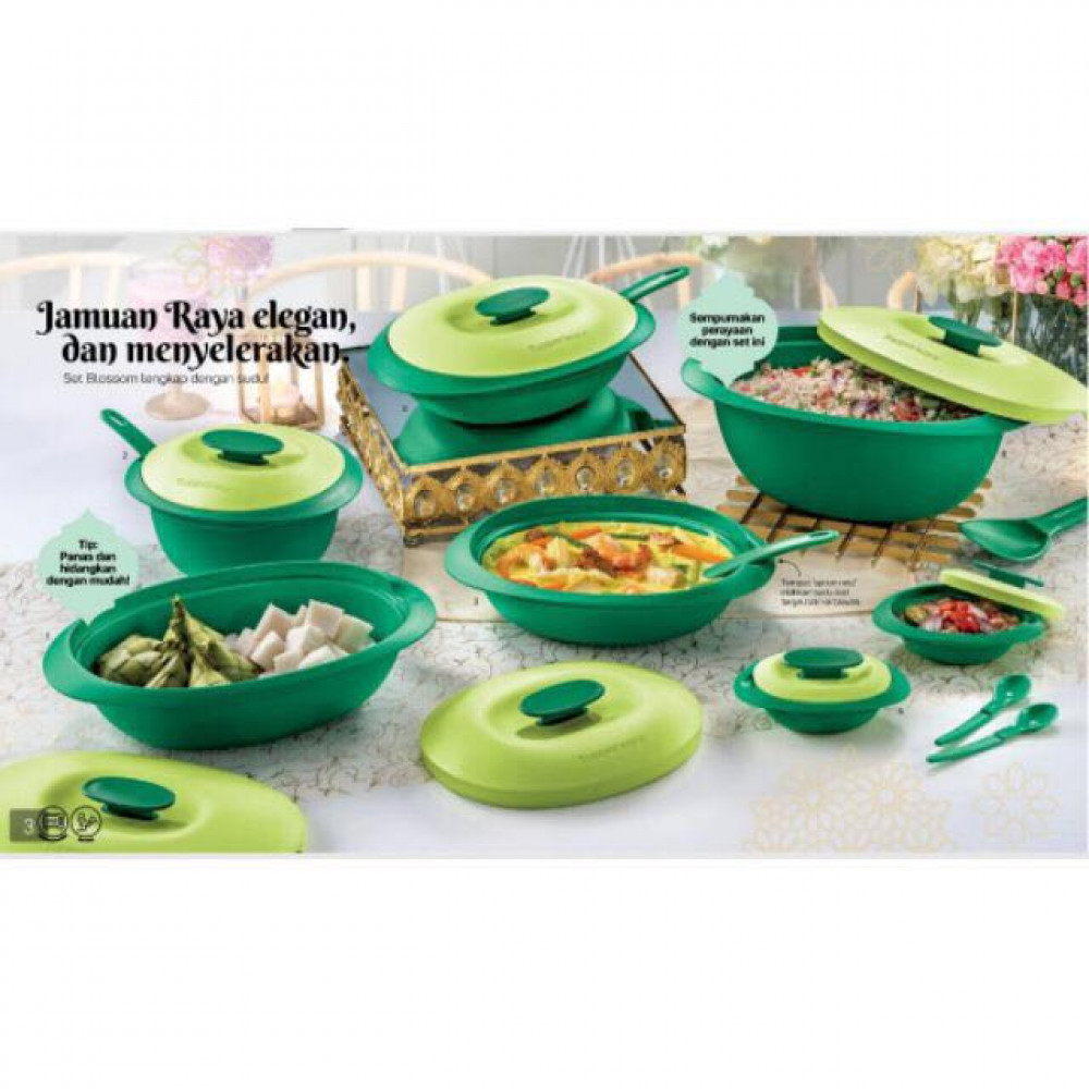 Tupperware Emerald Serving Set Tupperware Emerald Serving Set