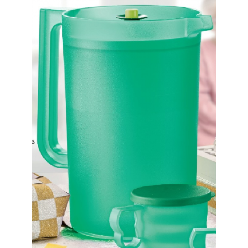 Tupperware Emerald Giant Pitcher Tupperware Emerald Giant Pitcher