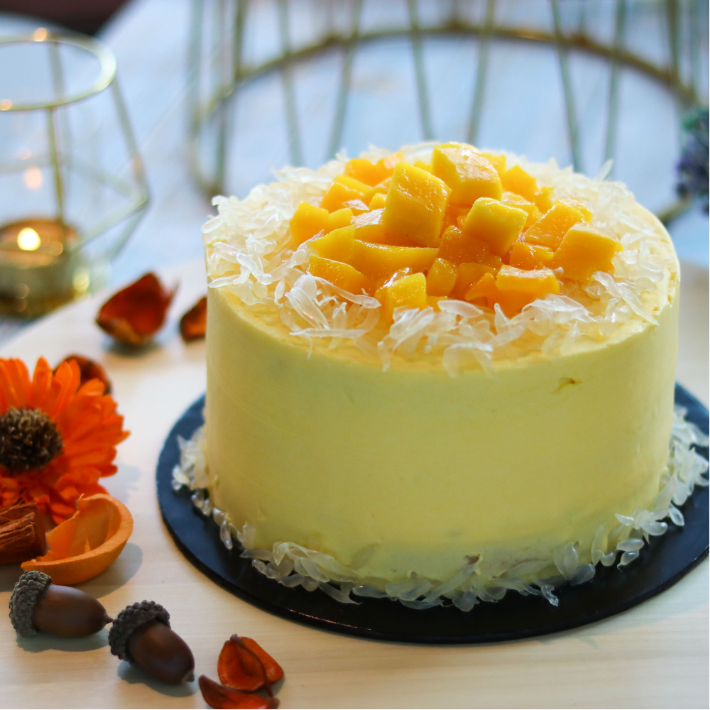 One (1) Mango Pomelo One (1) Mango Pomelo