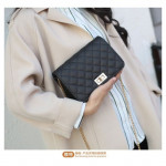 Quilted diamond quilted Argyle sling bag all match premium quality (black)