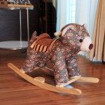 Woodalion Grizzy Bear Infant Rocker