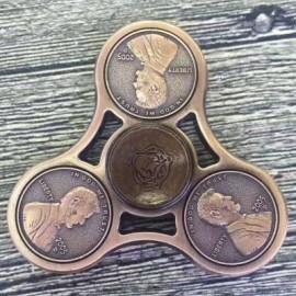 image of AMERICA EDC METAL HAND FINGER GYRO SPINNER (RED BRONZED) 7*7CM