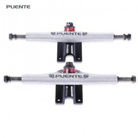 image of 2PCS UNIVERSAL DURABLE MAGNESIUM ALLOY 7 INCH SKATEBOARD TRUCK (SILVER WHITE) 26.00 x 16.00 x 9.00 cm