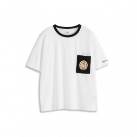 image of 查理‧布朗單口袋人物繡花短袖T恤 Charlie Brown Single-Pocket Character Embroidered Short-Sleeved T-Shirt