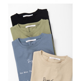 image of 字母日曆印花短袖棉T 四色售 Alphabet Calendar Printed Short-Sleeved Cotton T Four Colors