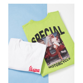 image of 字母印花墨鏡女孩照片長版棉T 兩色售 Letter Print Sunglasses Girl Photo Long Version Cotton T Two Colors