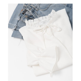image of 好感素白荷葉領綁帶造型長袖上衣 Good Feeling White Lotus Leaf Collar Strap Style Long-Sleeved Shirt