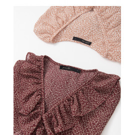 image of 小碎花V型荷葉領雪紡上衣 兩色售 Small Floral V-Shaped Lotus Leaf Collar Chiffon Top Two Colors