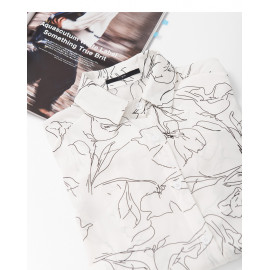 image of 線條感花朵印花長袖雪紡襯衫 Black And White Dot Cloud Collar Style Long Sleeve Chiffon Top
