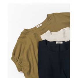 image of 簡約素色鬆緊袖造型棉麻上衣 三色售 Simple Plain Elastic Sleeve Style Cotton And Linen Tops Three-Colors