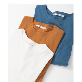 image of 基本百搭純色單口袋圓領上衣 三色售 Basic Wild Color Single Pocket Round Neck Top Three-Colors