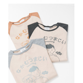 image of 日文字印圖棒球袖短T 三色售 Japanese Text Printing Baseball Sleeve Short T Three Colors