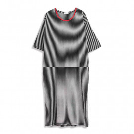 image of 紅色滾邊百搭條紋連帽長洋裝 Red Piping Versatile Striped Hooded Long Dress