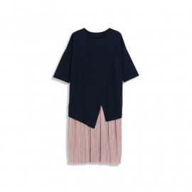 image of 異材質拼接細百褶下擺造型長洋裝 Different Material Stitching Fine Pleated Hem Shape Long Dress