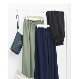 image of 純色棉質鬆緊寬褲 三色售 Solid Color Cotton Elastic Wide Pants Three Colors