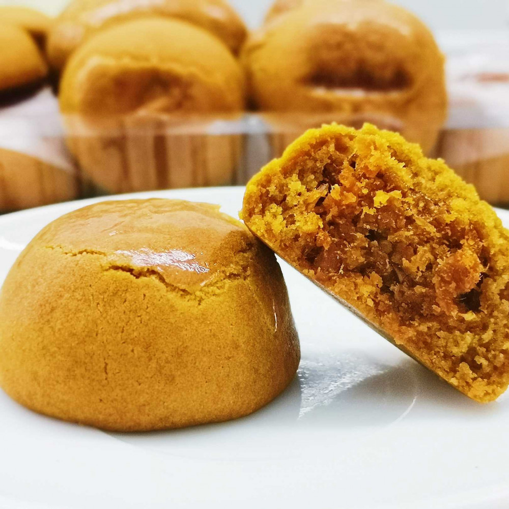 Penang Famous Home Made Mini Mooncake Sambal filling 16pcs Penang Famous Home Made Mini Mooncake Sambal filling 16pcs