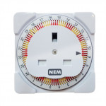 NEM TE-104 13A ANALOG PLUG IN TIMER