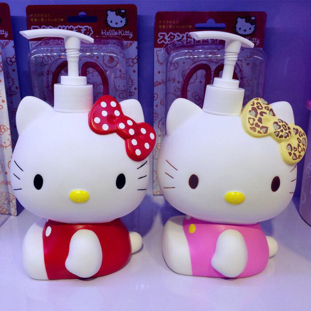 Hello Kitty Pink / Red Multi Purpose Bottle Ready Stock 600ml Hello Kitty Pink / Red Multi Purpose Bottle Ready Stock 600ml