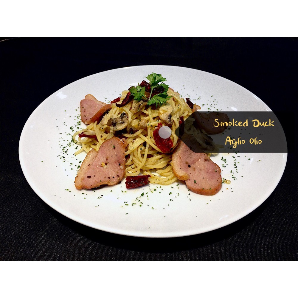 Zyroc Spaghetti Smoked Duck Aglio Olio Zyroc Spaghetti Smoked Duck Aglio Olio