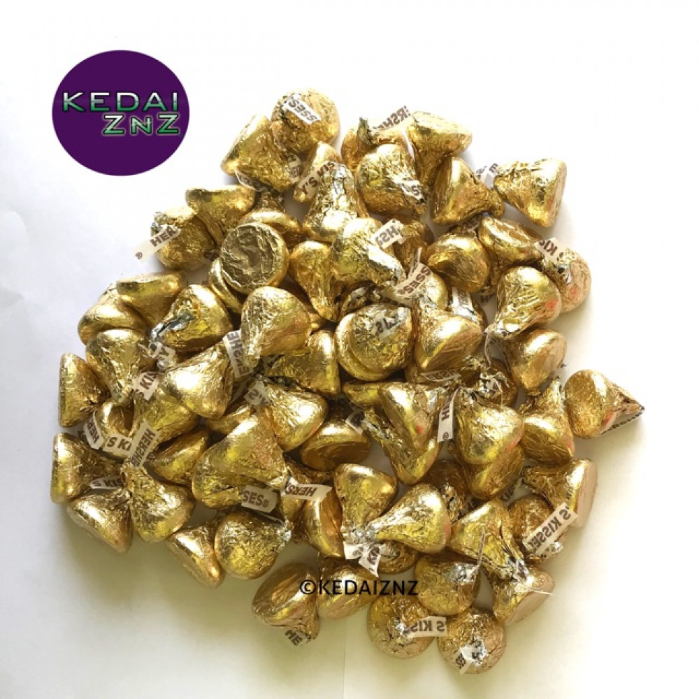 Chocolate HERSHEYS Kisses Creamy Milk Chocolate 1 Piece Coklat Chocolate HERSHEYS Kisses Creamy Milk Chocolate 1 Piece Coklat